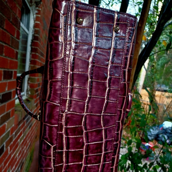 STUNNING! Brahmin PRISCILLA PORT VOLITION with WALLET - Picture 4 of 9